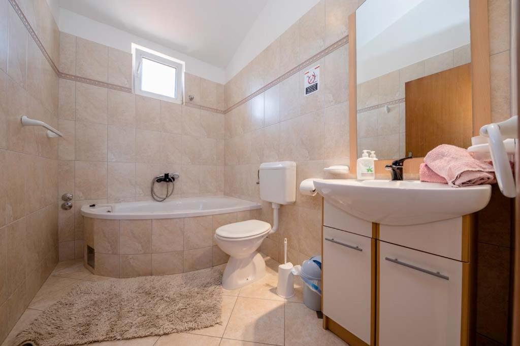 Apartman Precca Supetarska Draga Buitenkant foto
